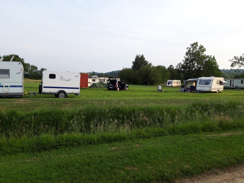 Aire camping-car à Lespielle (64350) - Photo 4